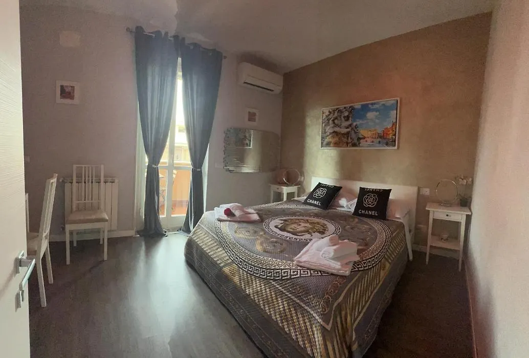 A 2 Passi Dai Musei Luxury Guest House-1