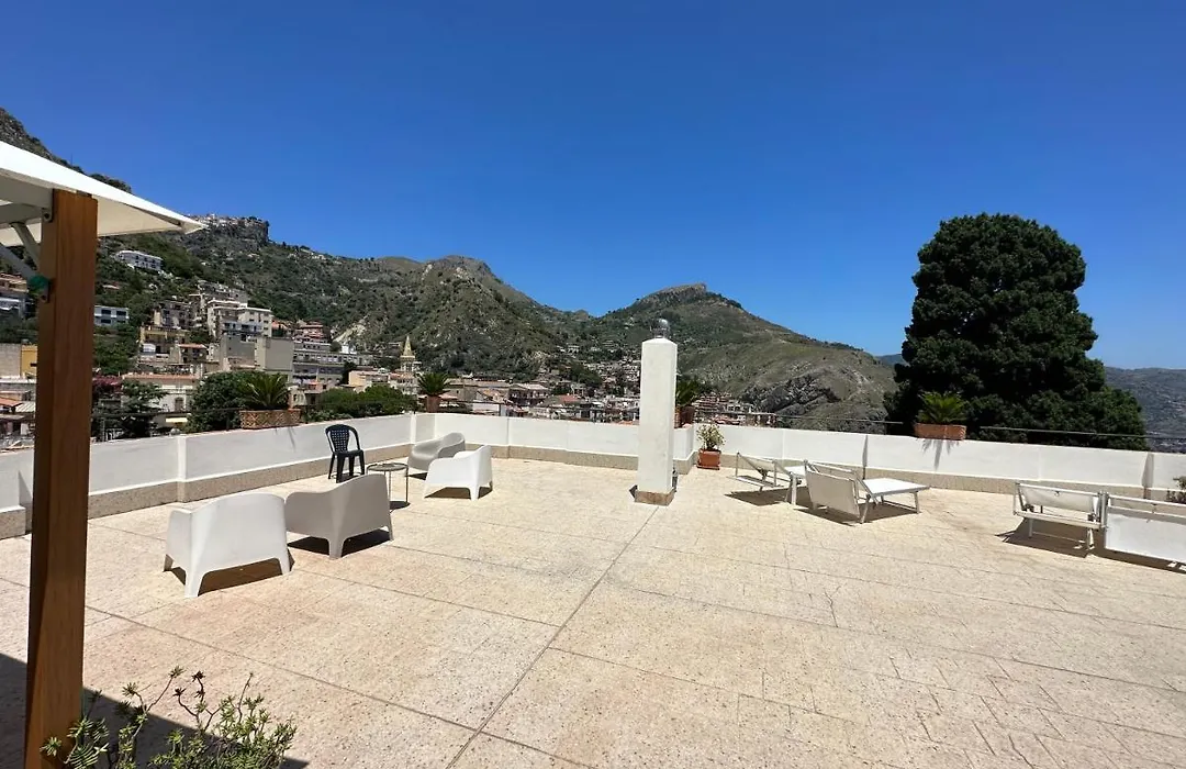 Mira Taormina Rooms-1