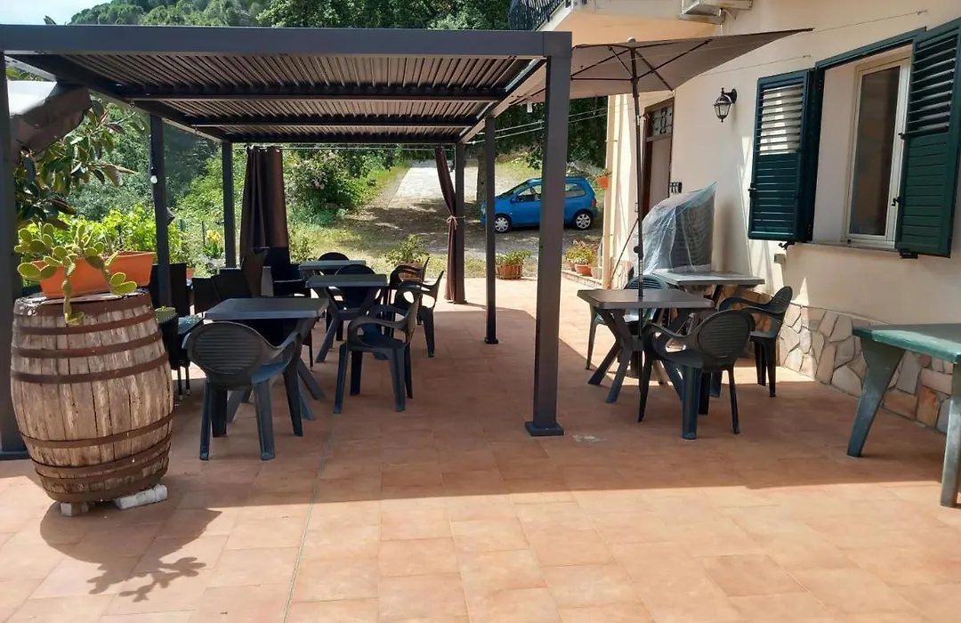 Alba Tra I Pini B&B-1