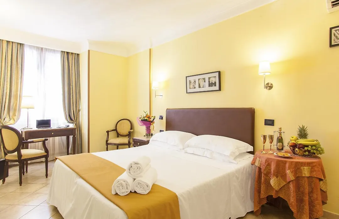 Hotel Tuscolana-1
