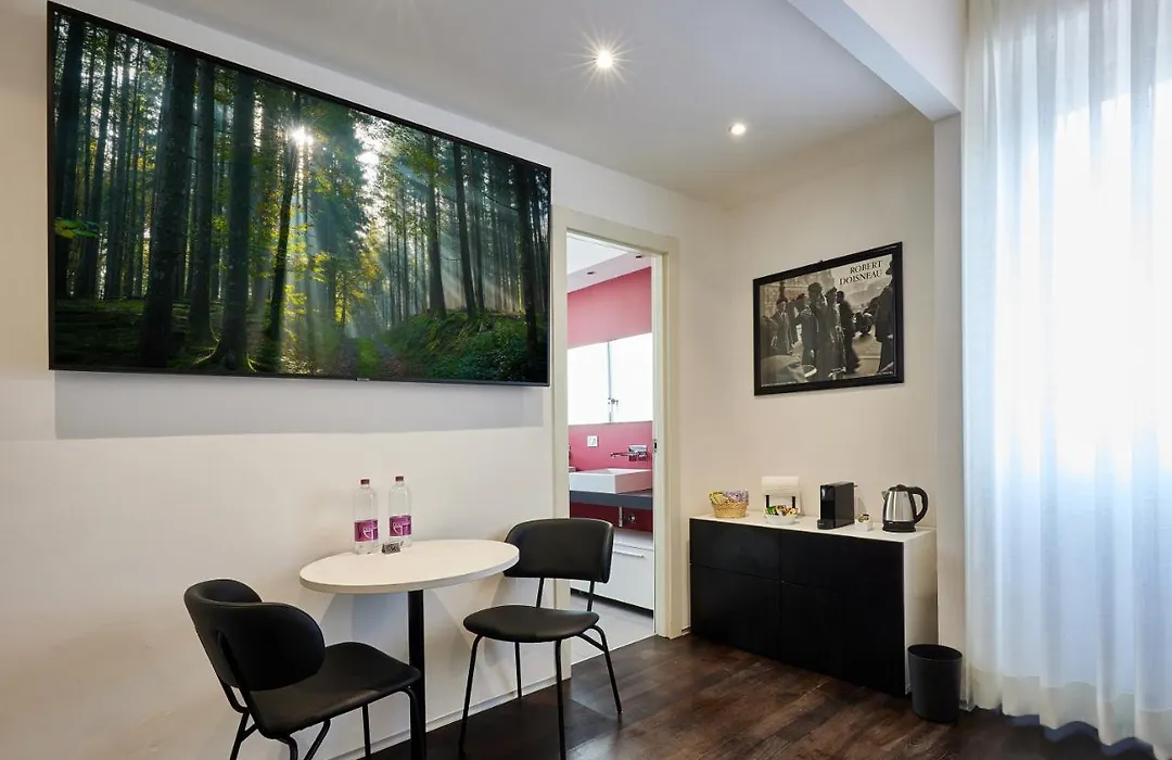 Suite In Town-1