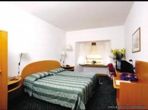 Hotel Elitis-1