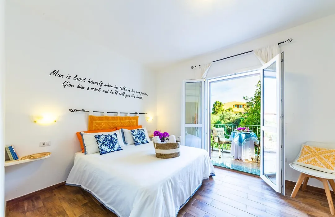 Le Maschere B&B-1