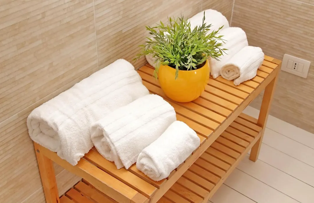 Opera Inn Suites - Rooms And Apartments-1