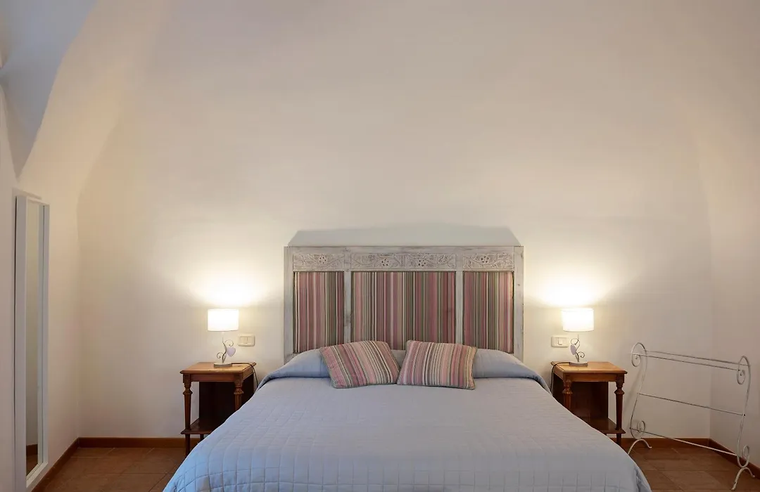 Casa Vèra Camelia Apartment-1