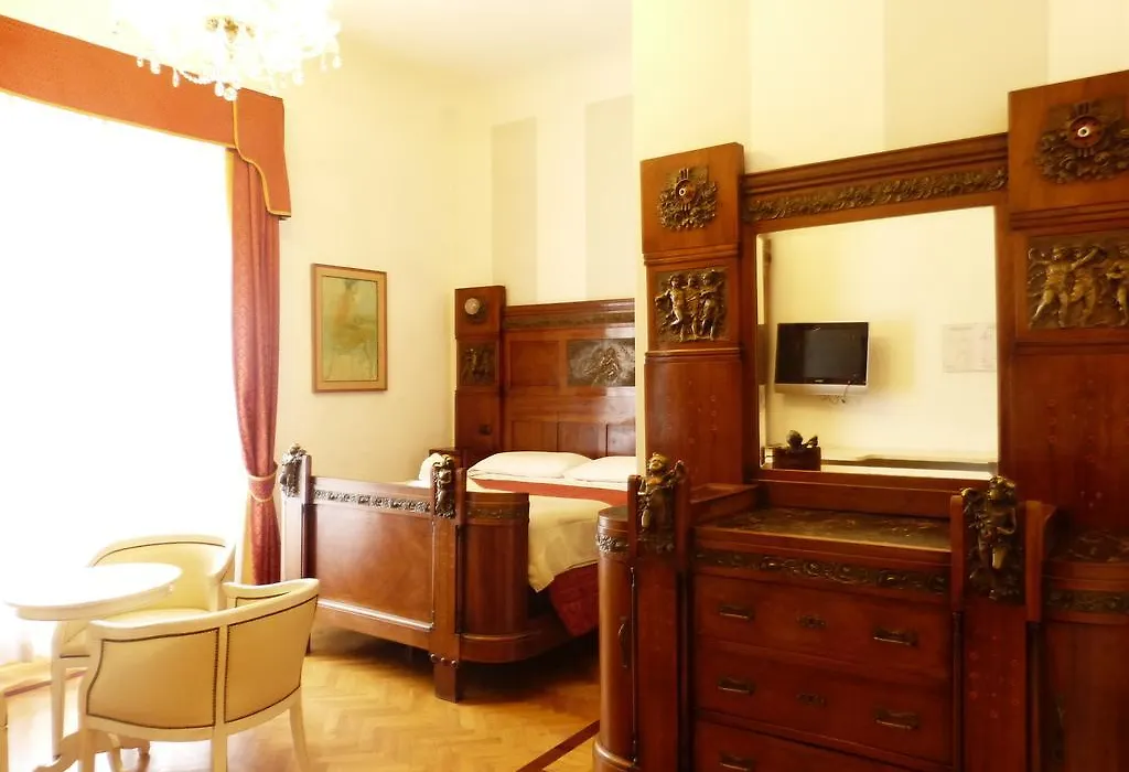 Villino Il Magnifico-1