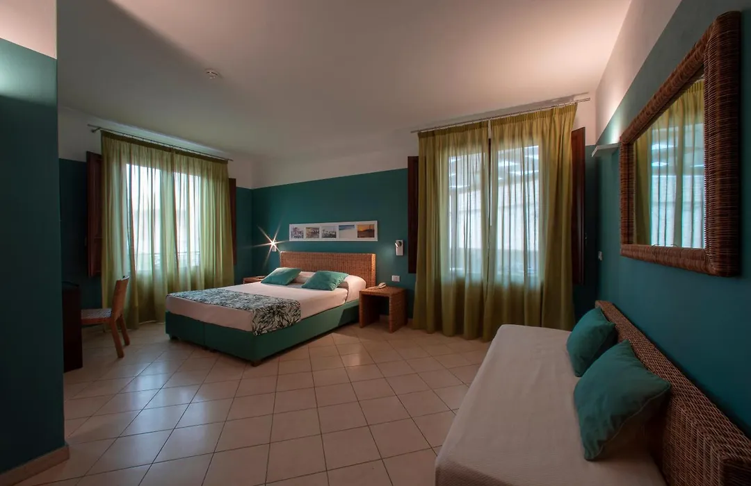 Insula Hotel-1