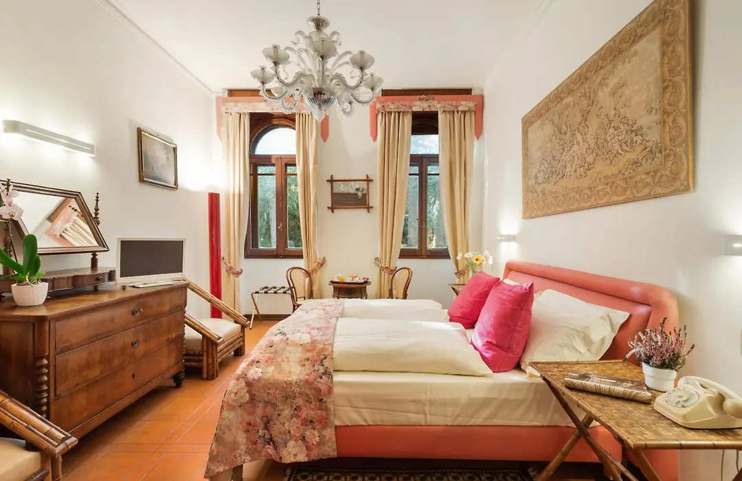 Villa Pambuffetti-1