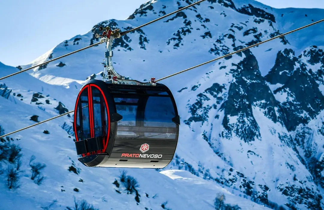 Chalet Everest - Luxury Apartments-1