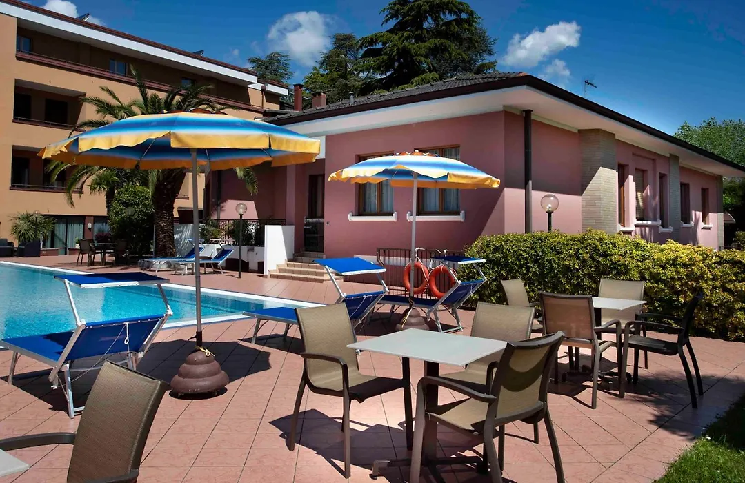 Sunlake Hotel-1
