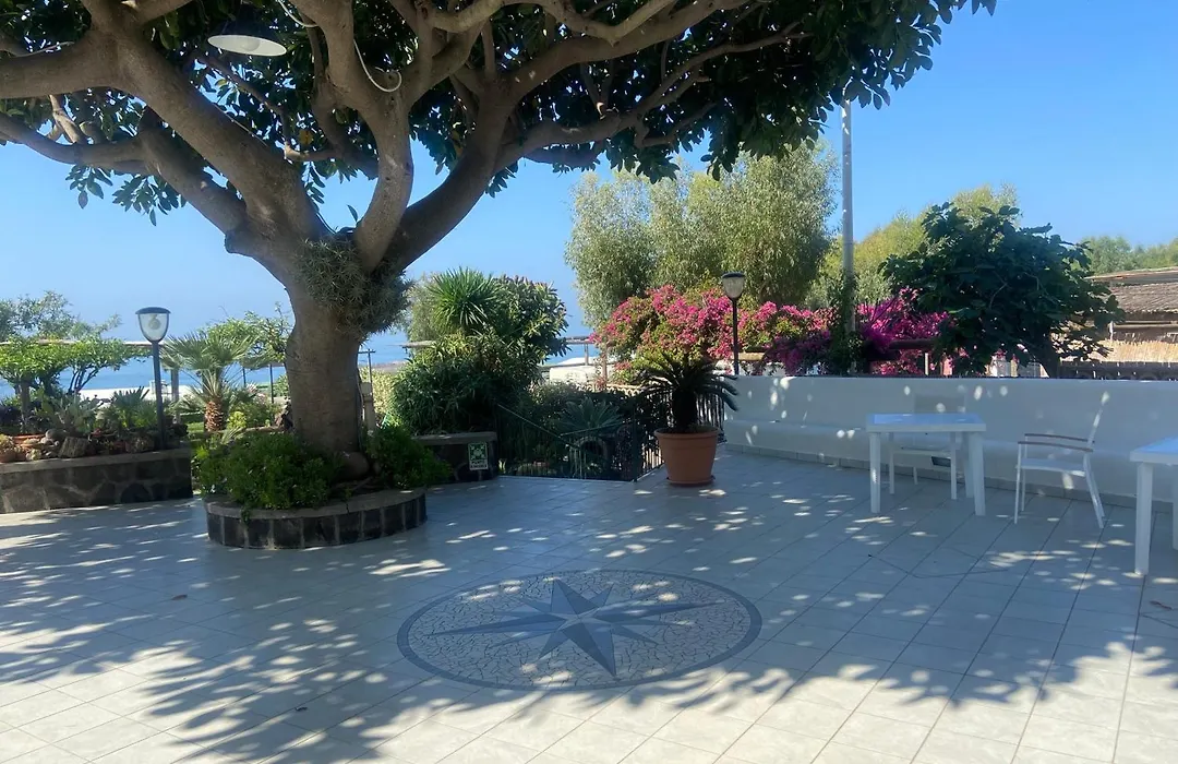 Hotel Maronti-1