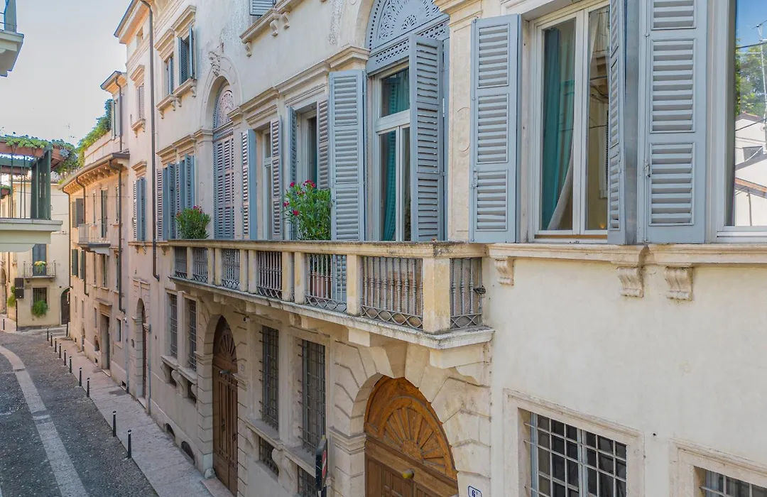 Corte Realdi - Palazzo Camozzini-1