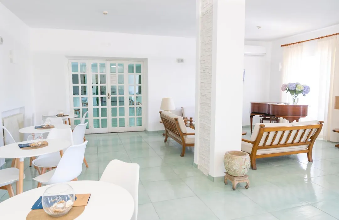 Hotel La Luna-1