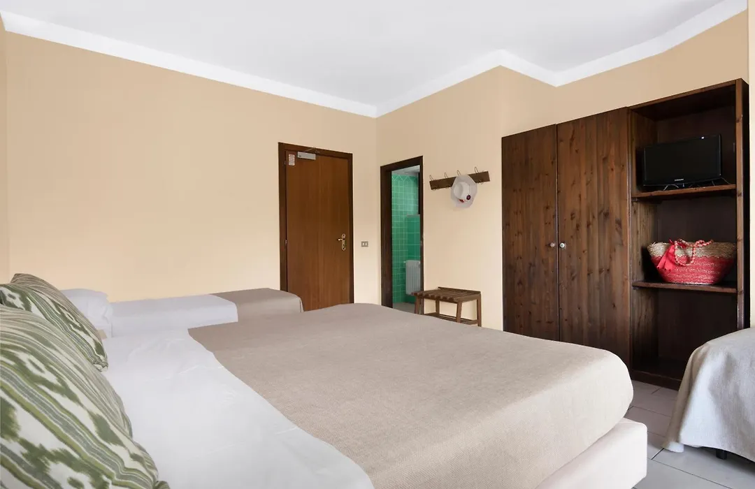 Hotel Desiree-1