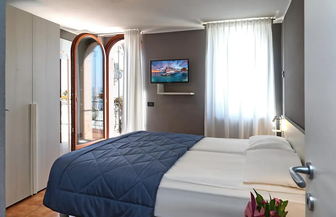 Albergo All'Ancora-1