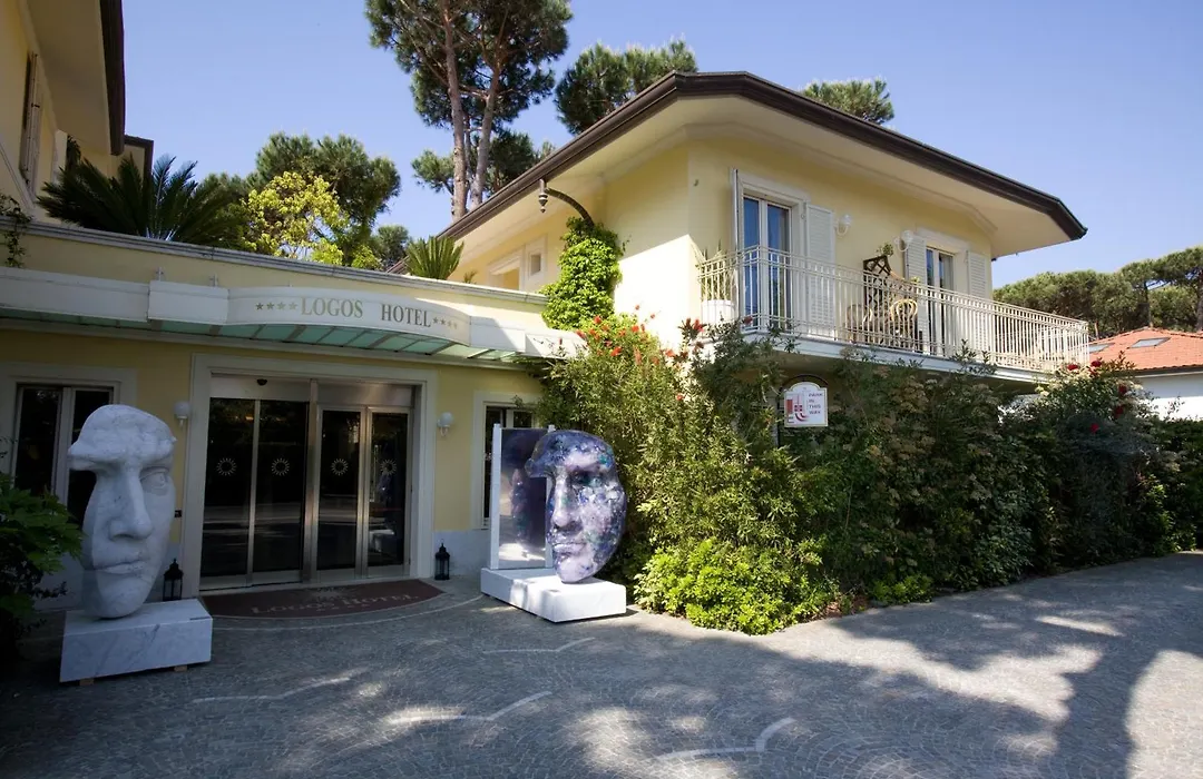 iH Hotels Logos Forte Dei Marmi-1