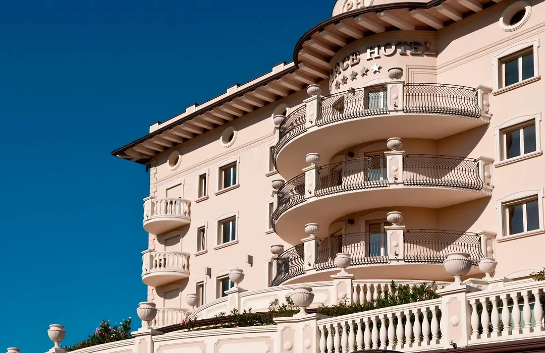 Palace Hotel-1