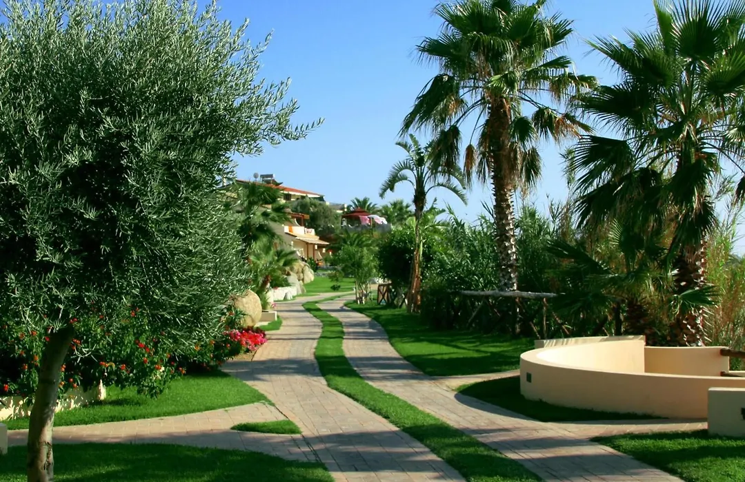 Hotel Villaggio Cala Di Volpe-1