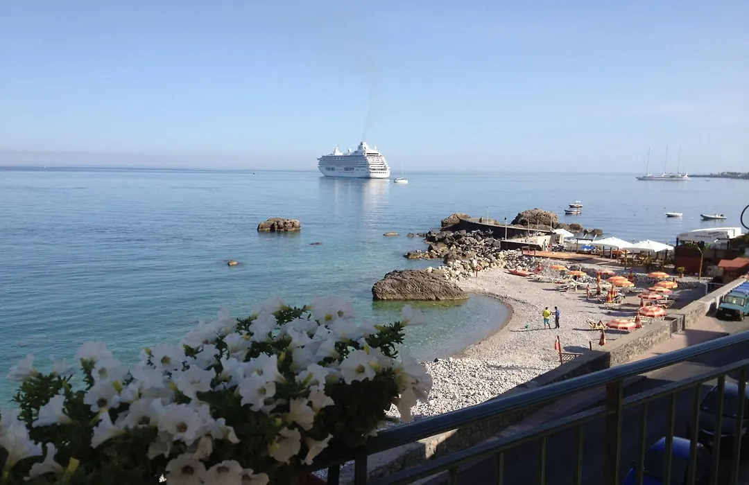 B&B Miramare-1
