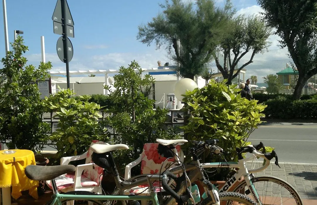 Hotel Touring-1