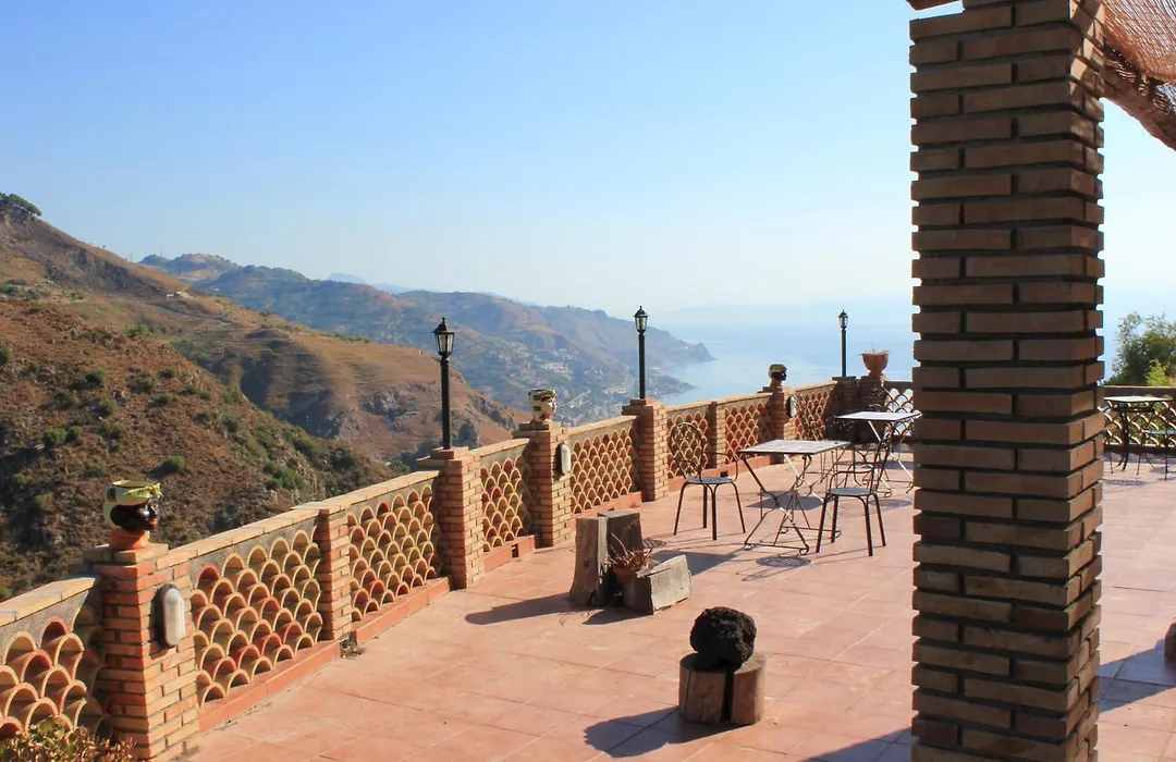 Villa Almoezia Charming B&B-1