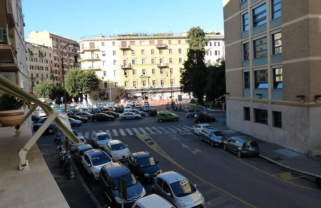 Amica Roma Guest House-1