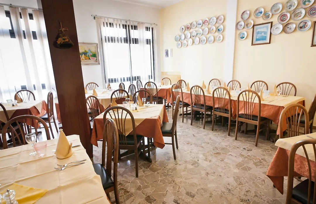 Hotel Milan-1