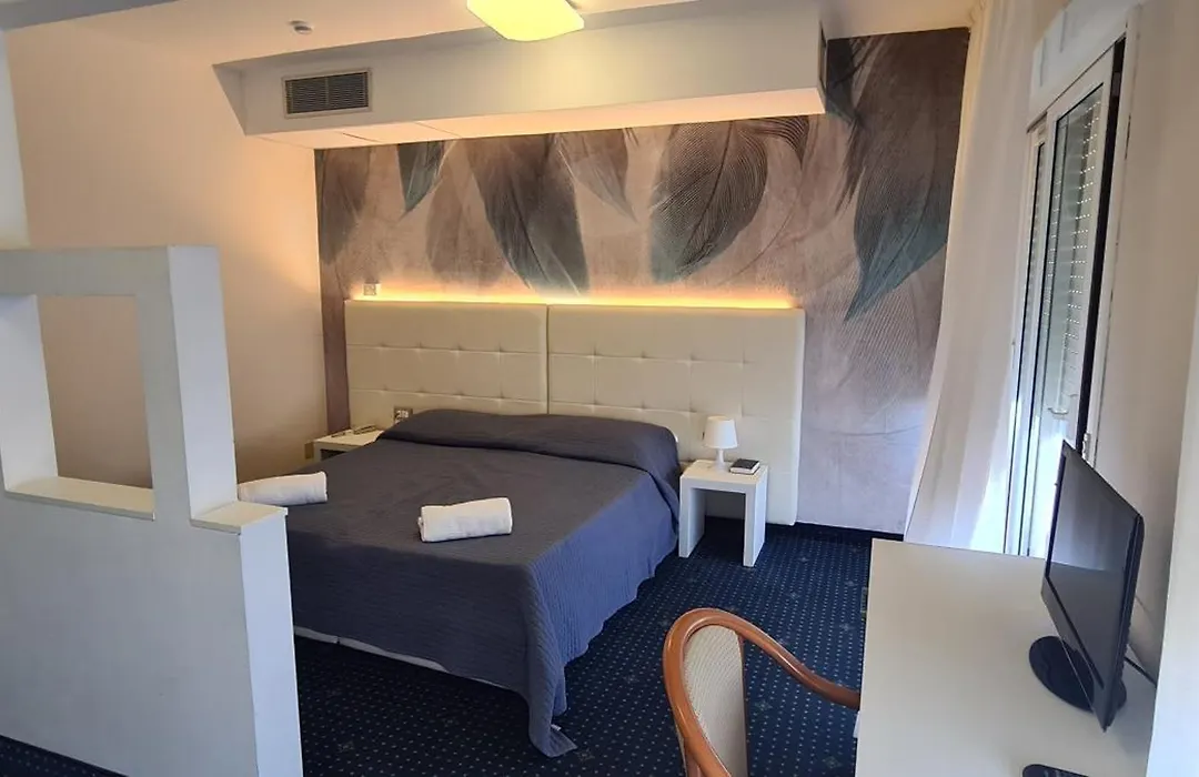 Hotel Eros-1