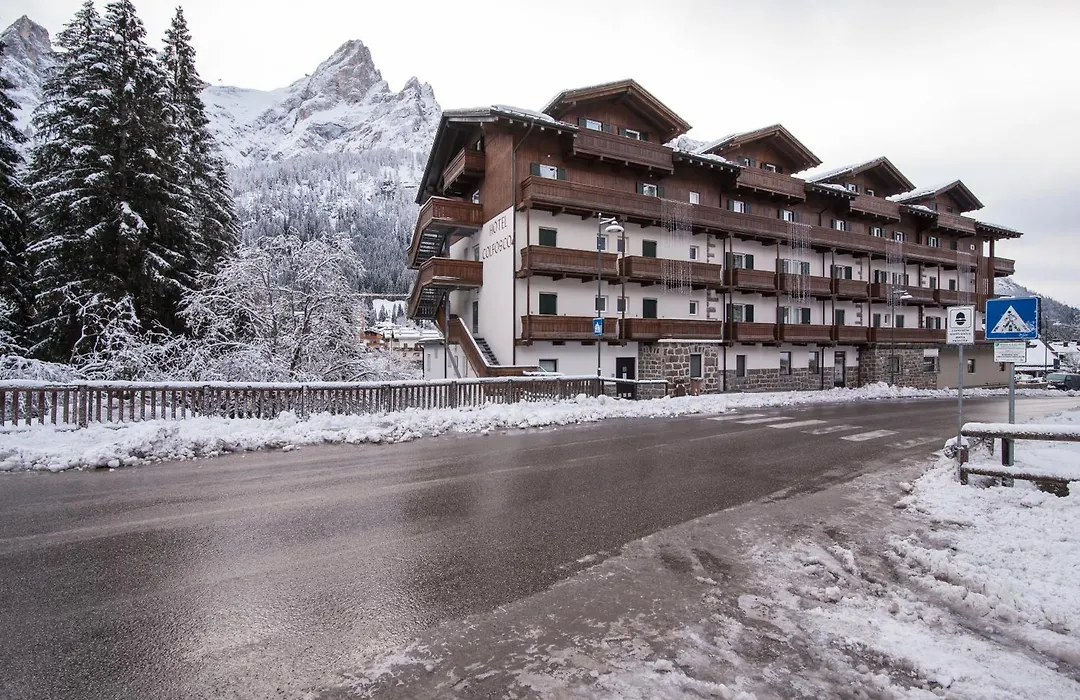 Hotel Colfosco-1