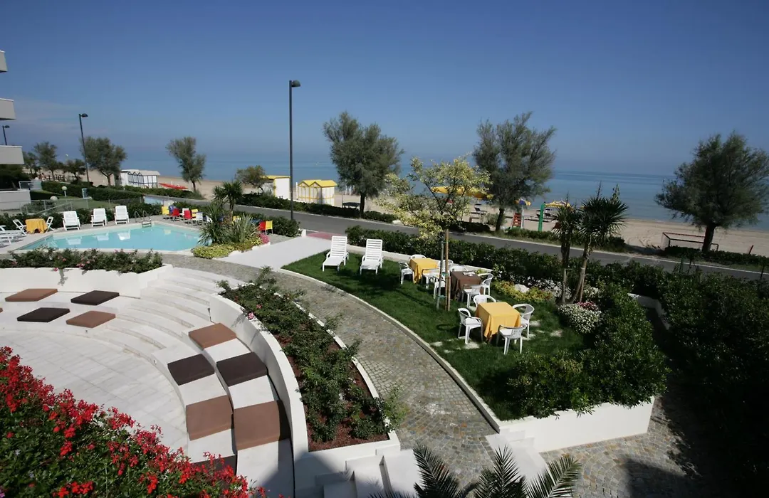Gfh - Hotel Ruhig-1