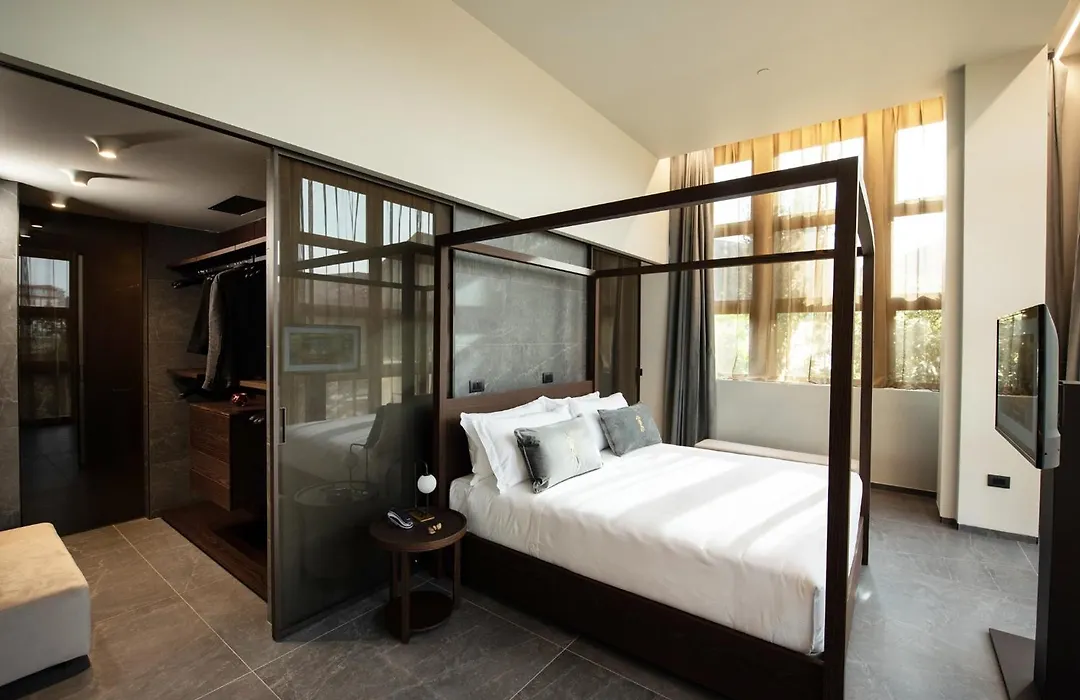 Gold Tower Lifestyle Hotel-1