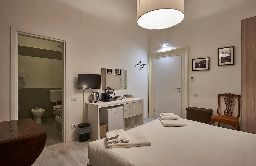 Cuore Di Bologna Suites-1