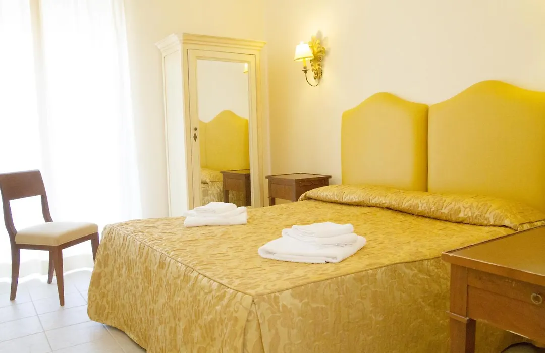 Hotel Lanzillotta-1