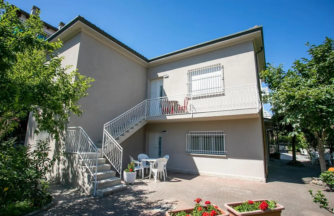 Hotel Dafne-1