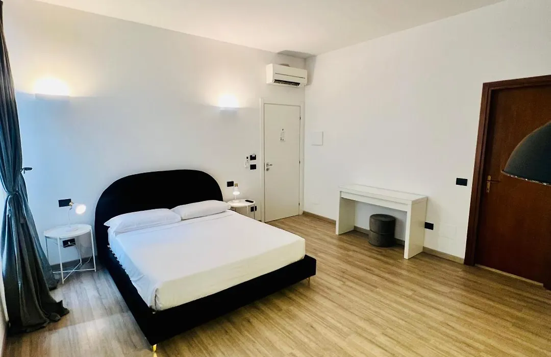 Room Verona Ai Conti-1