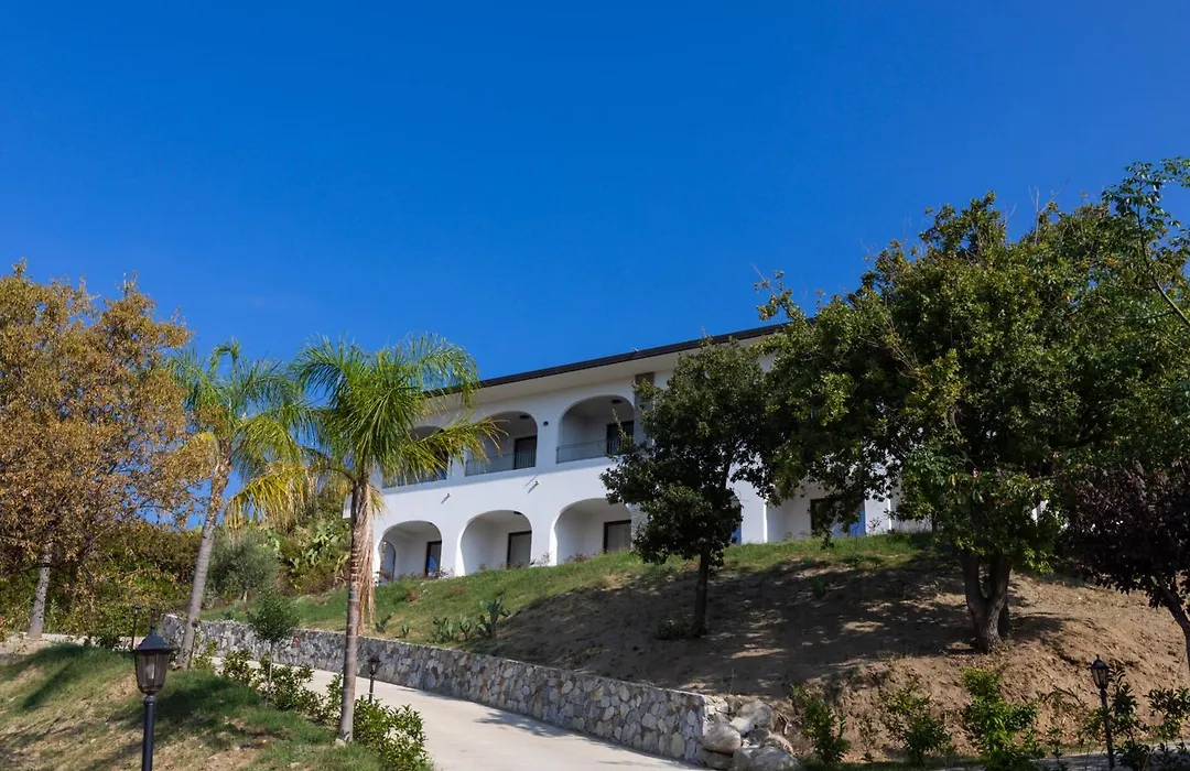 Luzia Agriresort - Piscina Panoramica E Vista Mare A Capo Vaticano-1