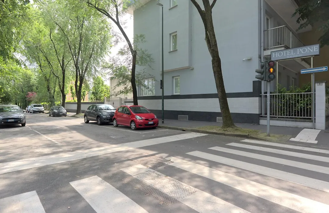 Hotel Pone-1