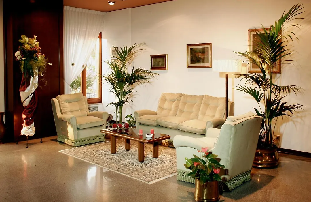 Hotel Astoria-1