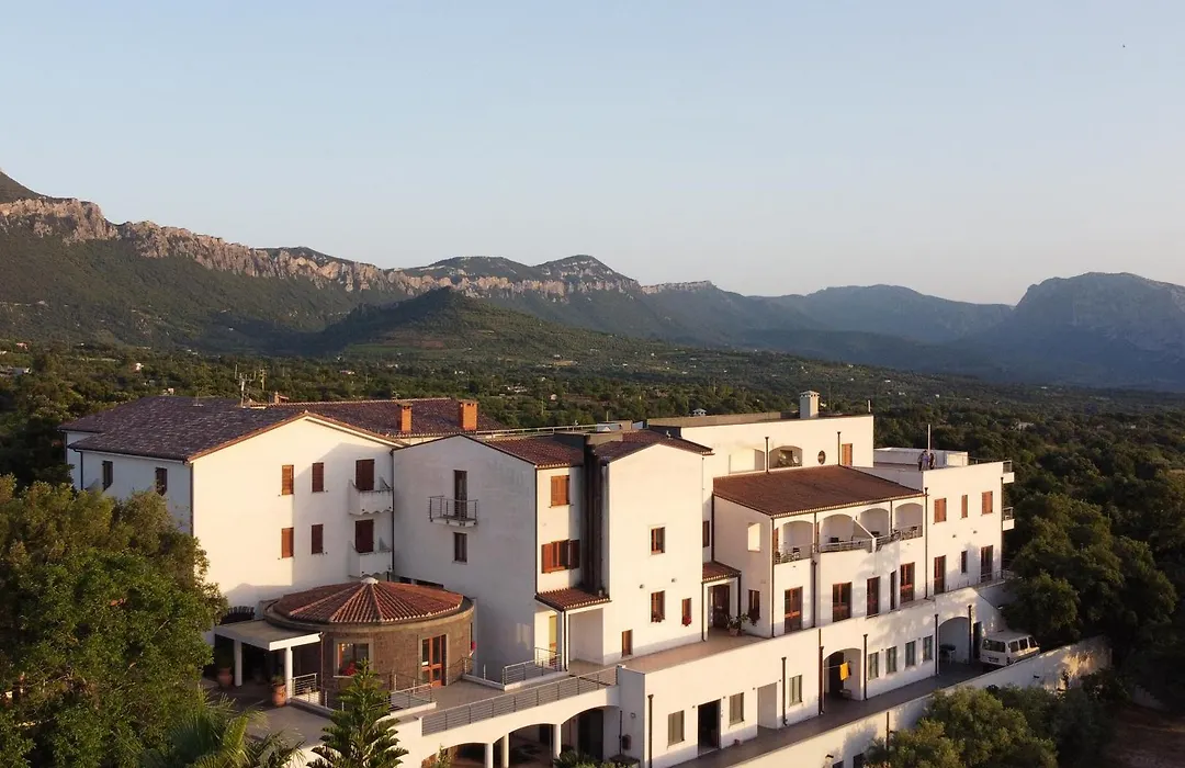 Hotel Il Querceto-1