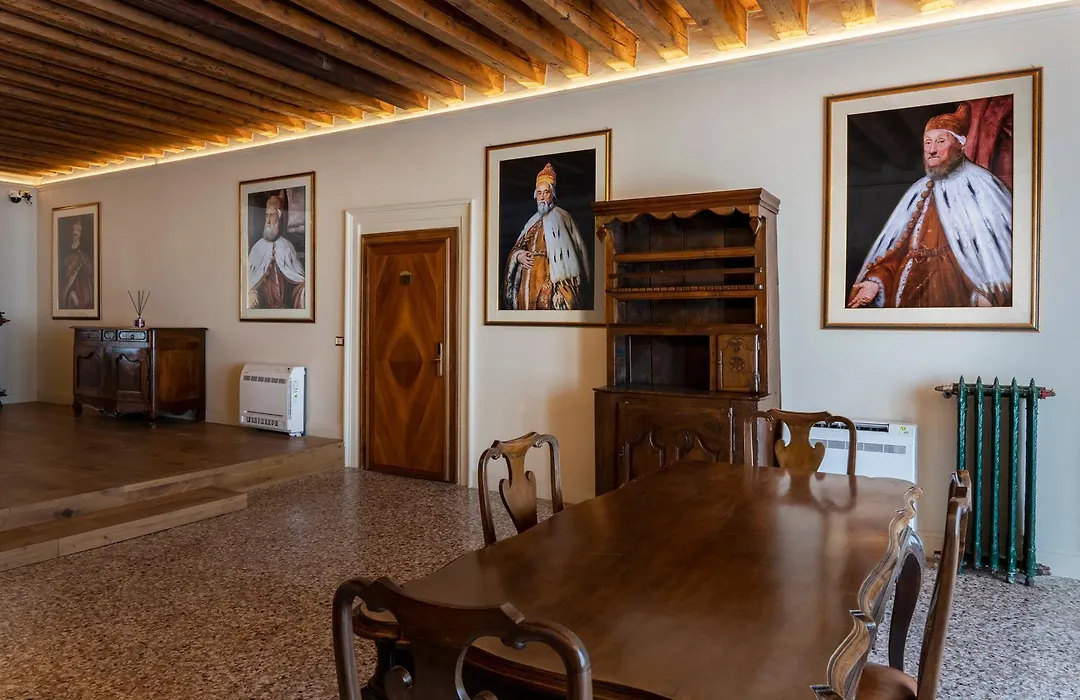 Palazzo Titti Rialto Suites-1