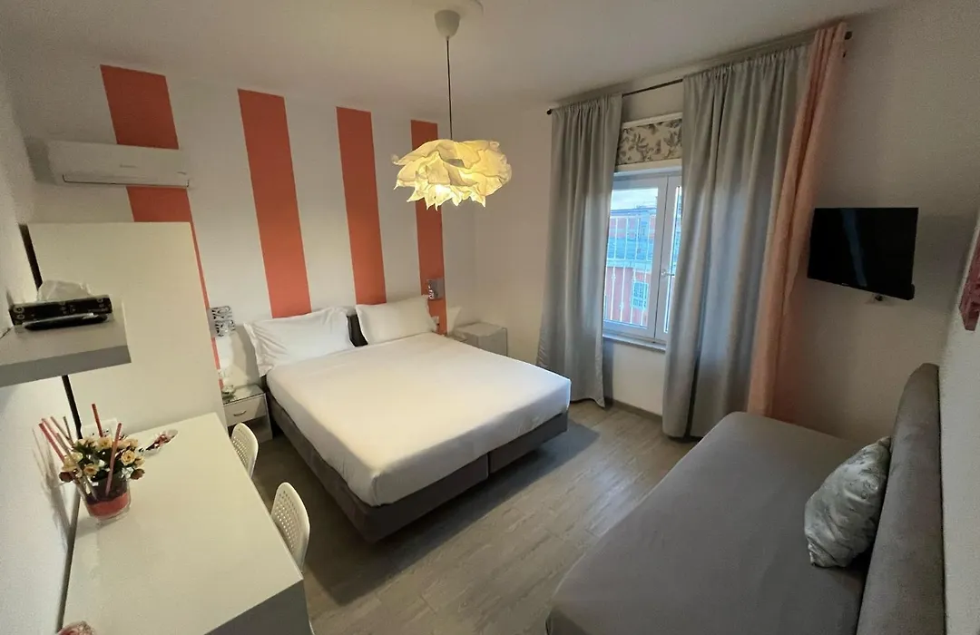 F.Rooms Napoli-1