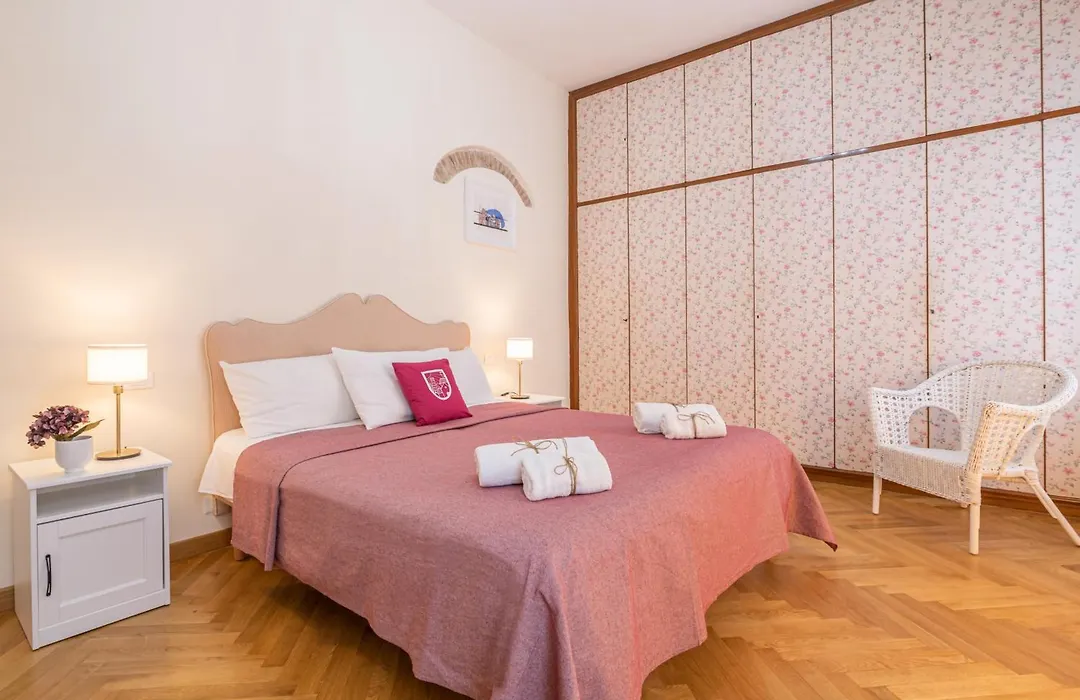 Lh Casa Dora-1