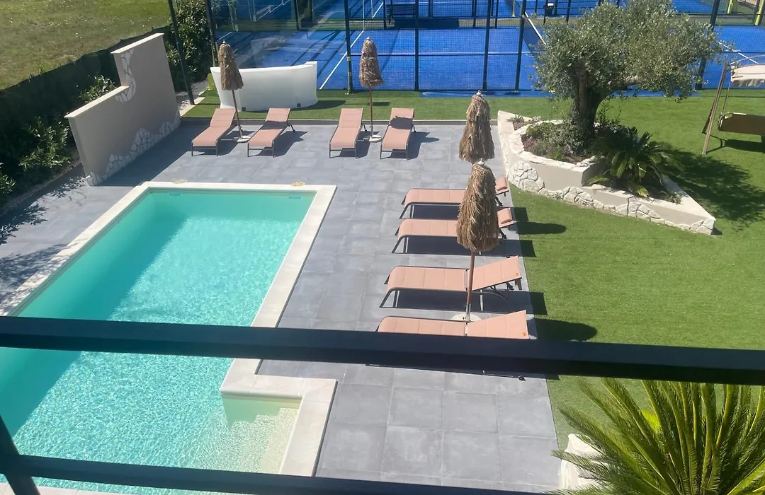 Lounge Padel Village-1