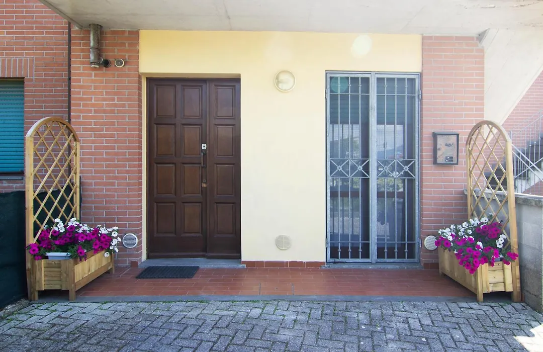 Daniel'S House-1