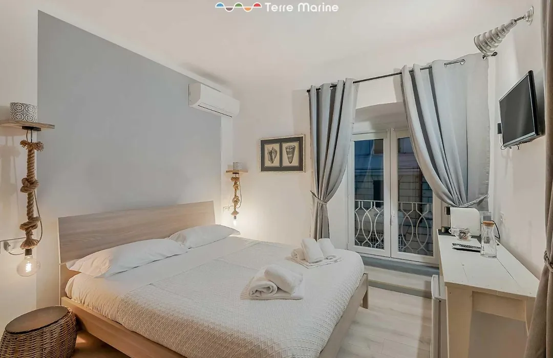 I Profumi del Mare, Terre Marine-1