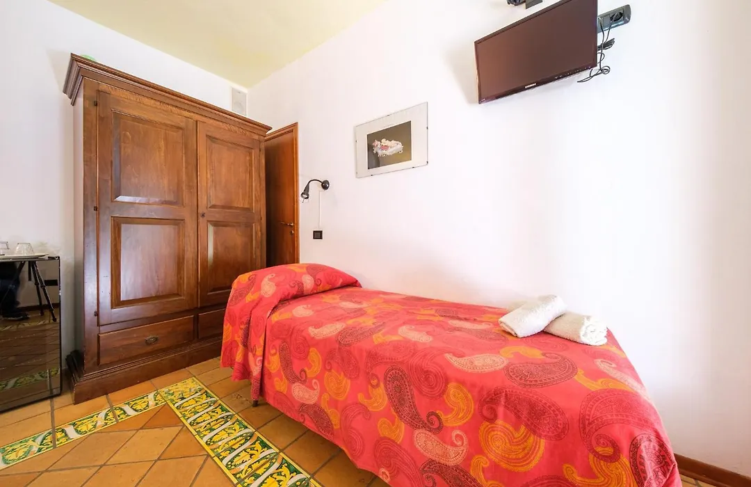 B&B Il Giardino Segreto-1