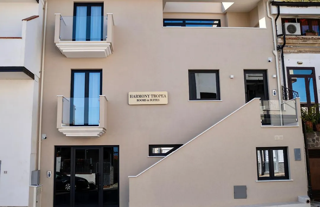 Harmony Tropea Rooms&Suites-1