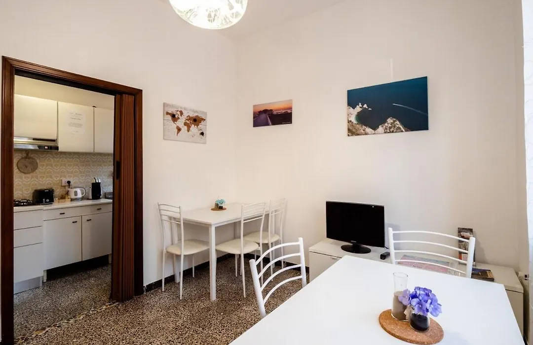 Casa Mafalda - Rooms, Friends And More - Affittacamere, Guest House-1