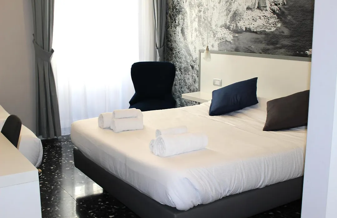 Beverello Rooms-1