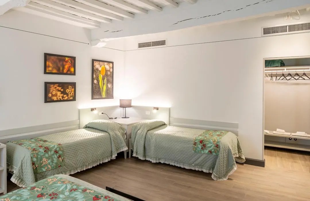 Duccio Nacci Rooms- Guesthouse-1